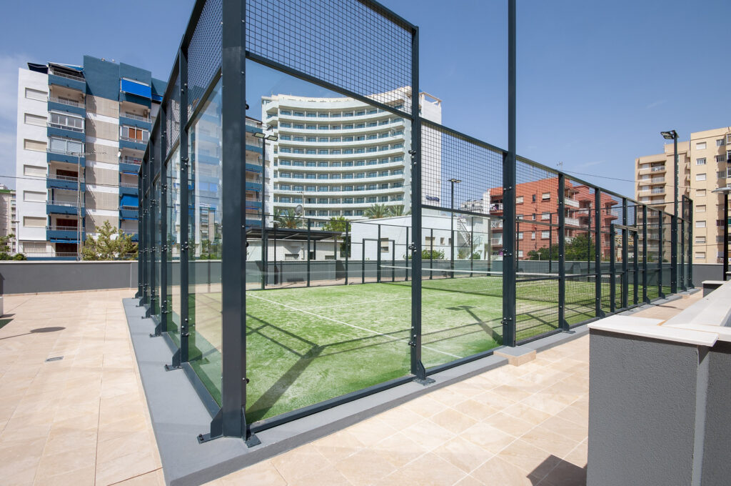 zona comun de deporte de los apartamentos gandia