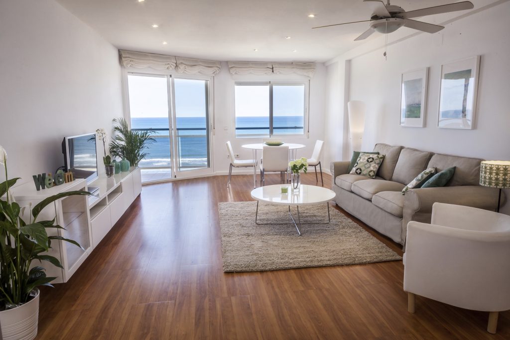 alquiler apartamentos gandia primera linea playa