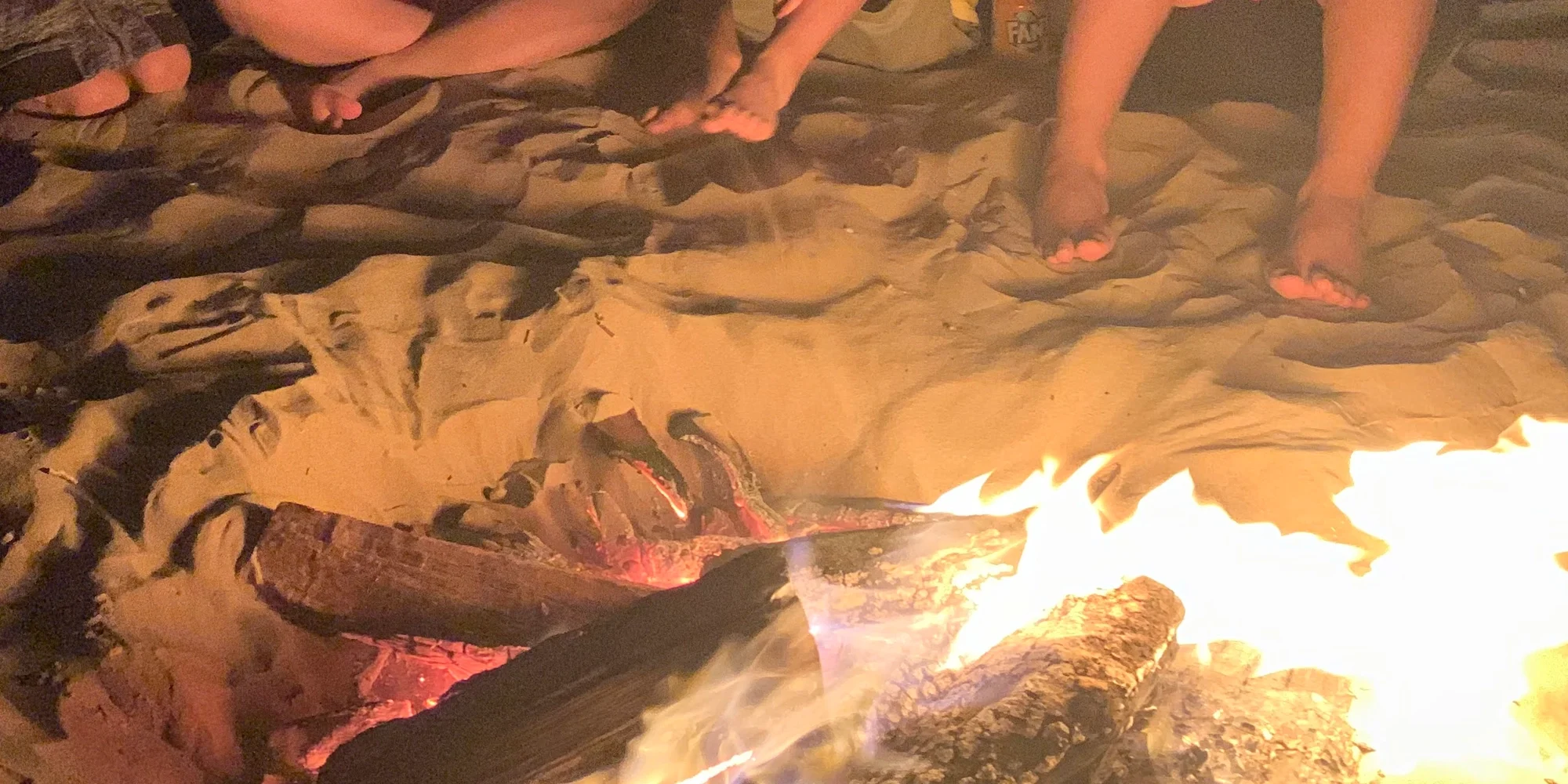 las hogueras de San Juan en Gandía playa