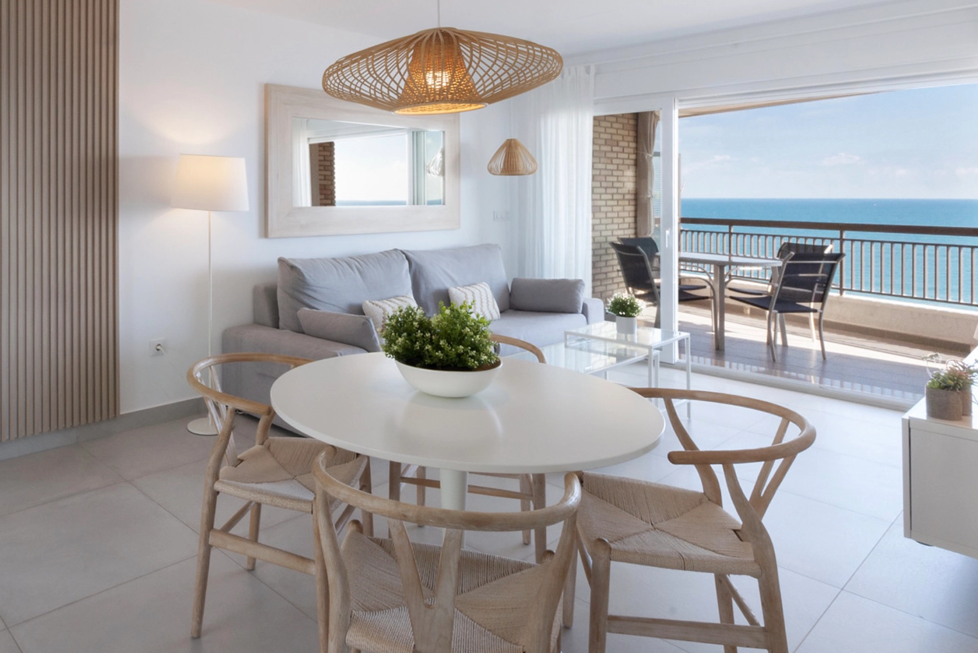 apartamentos AG San Paulo en la playa de Gandia, primera linea de playa