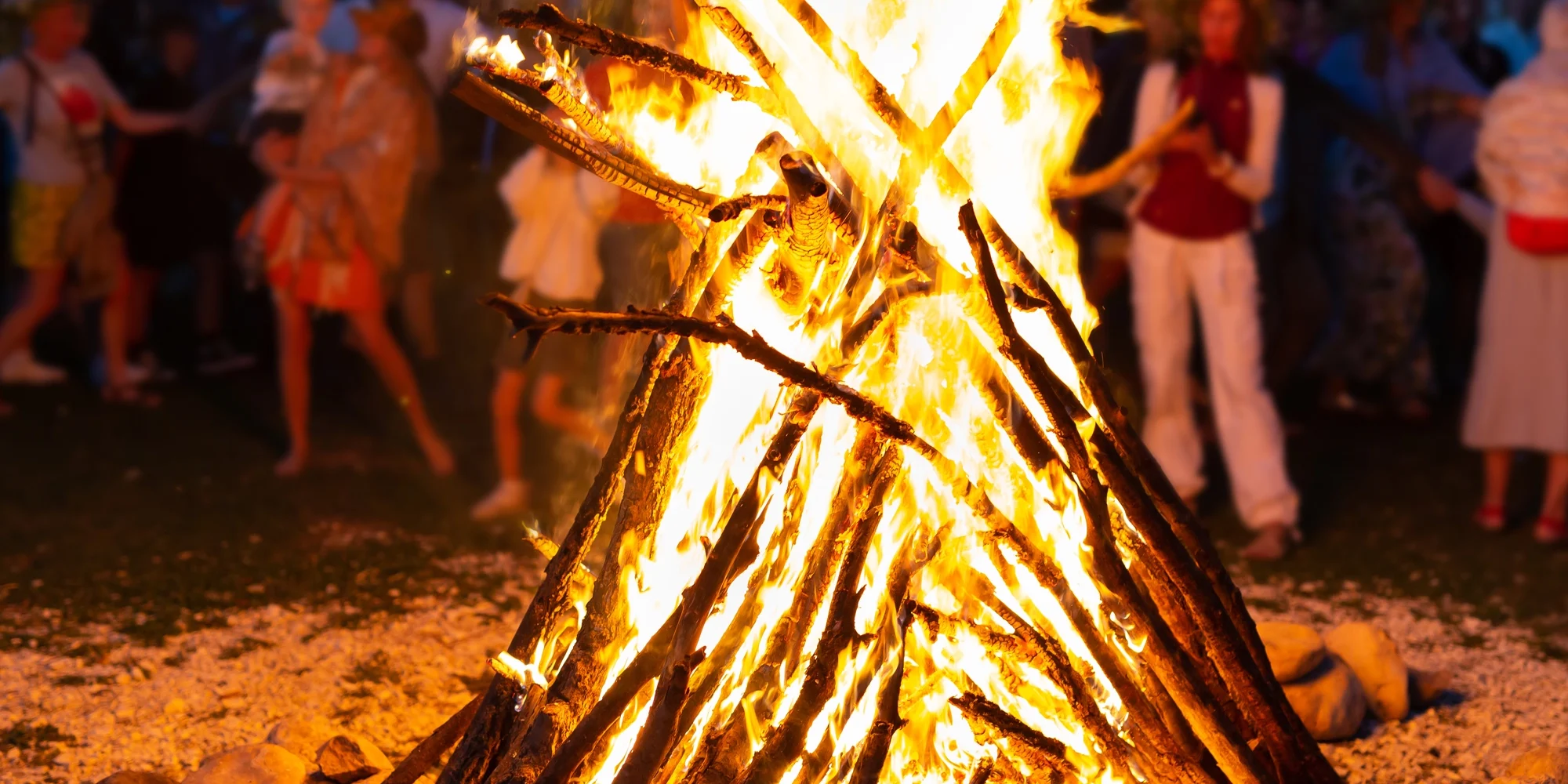 noche de san juan en la playa de gandia